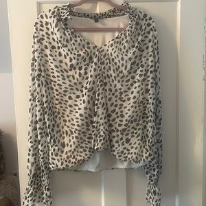 Express XL. White with Black spots. Banded bottom dressy top. Sleeve detail.